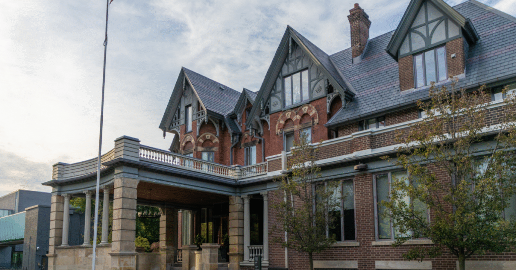 branksome hall: boarding school in canada
